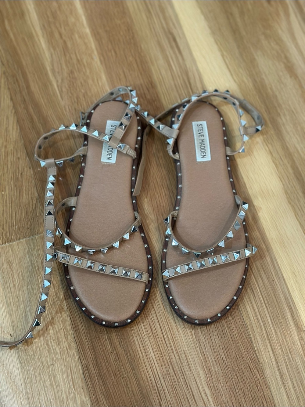 Steve Madden Studded Ankle Strap Flat Sandals Nude Blush Size 8
